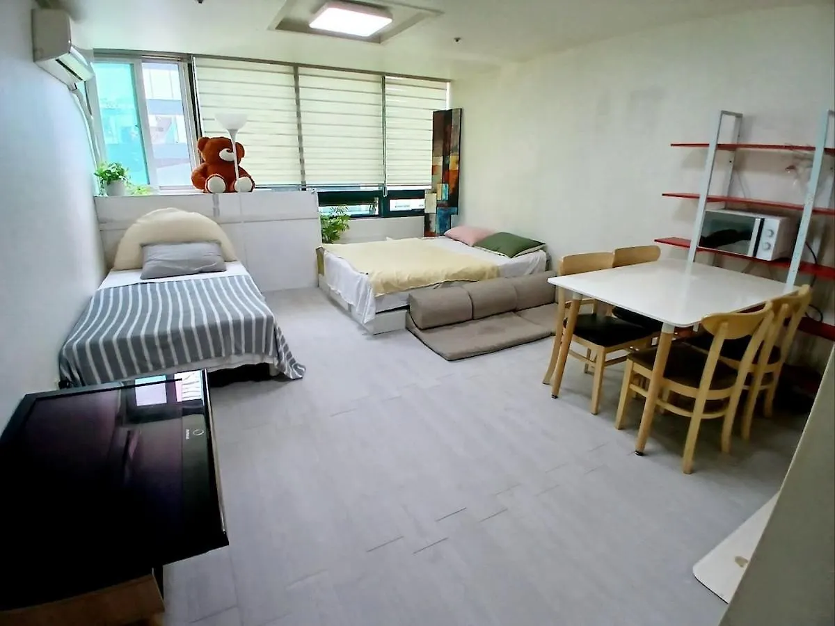5 House Great View Nd Elevator Near Hongdaestation Apartment Seoul